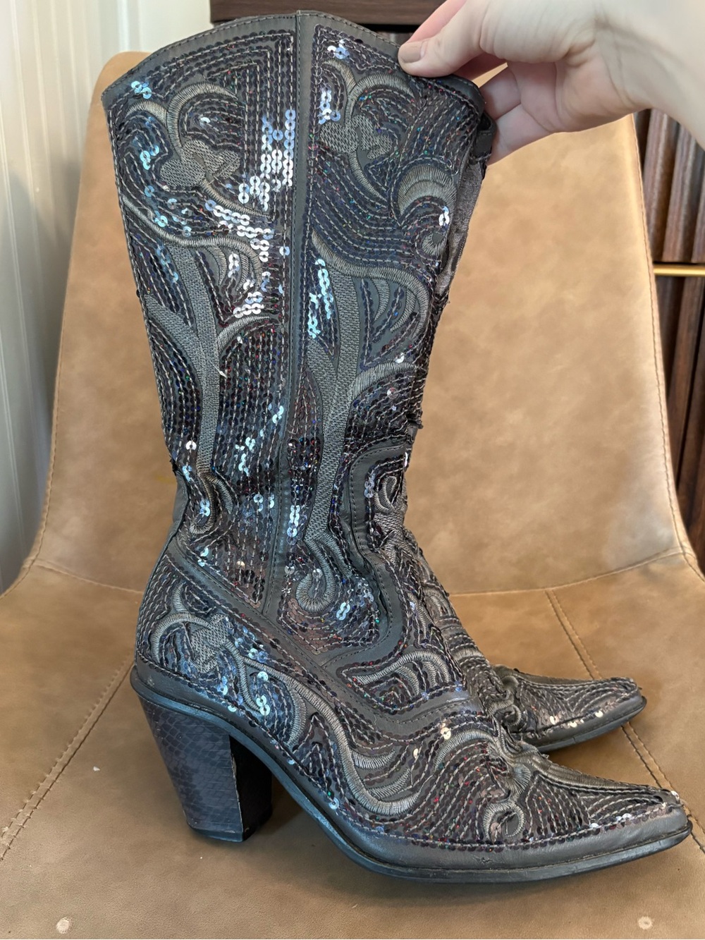 Helen’s heart gray sequin groovy cowboy boots zip up silver size 6